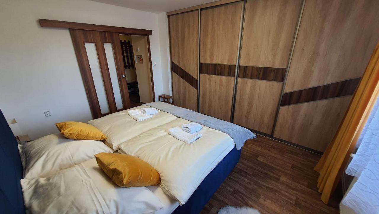 Apartman U Posty Kraliky Luaran gambar